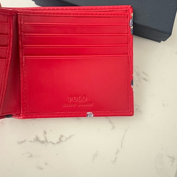 Polo by Ralph Lauren Red Bear Motif Card Holder - Picture 5 of 6
